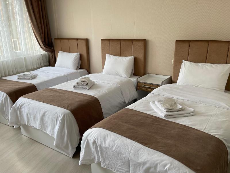 Triple Room image 2