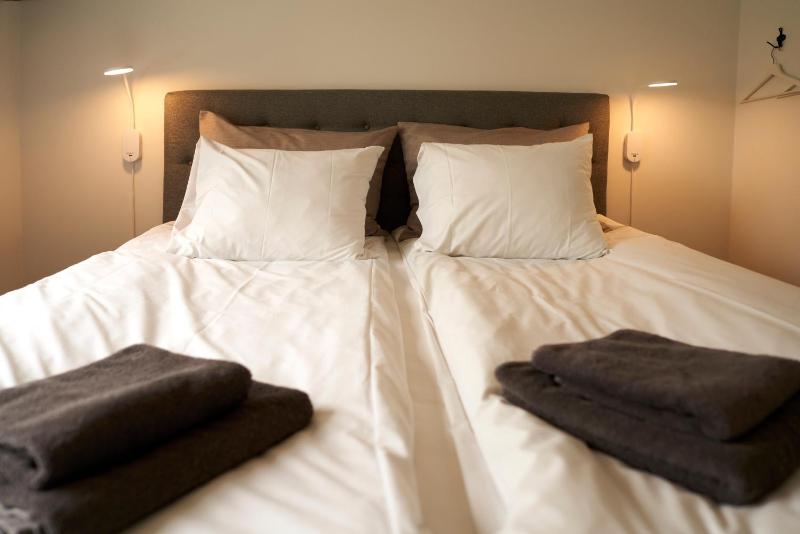 Deluxe Double Room with Shared Bathroom image 3