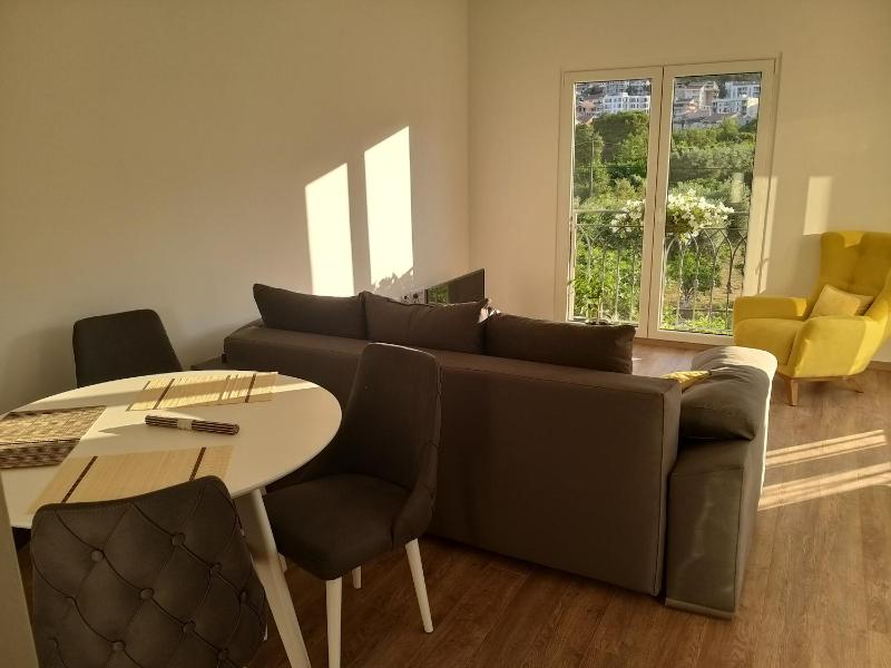 Apartment with Garden View image 3