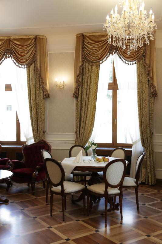 Comfort Suite image 3