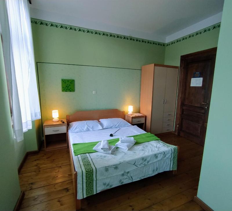 Double Room with Sea View image 3