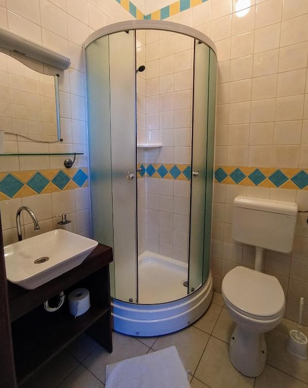 Double Room with Sea View image 2