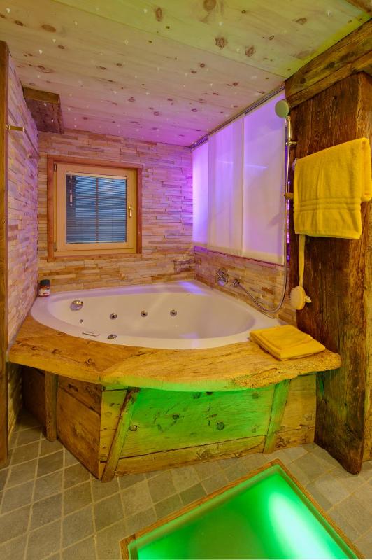 Chalet (4 Adults) image 2