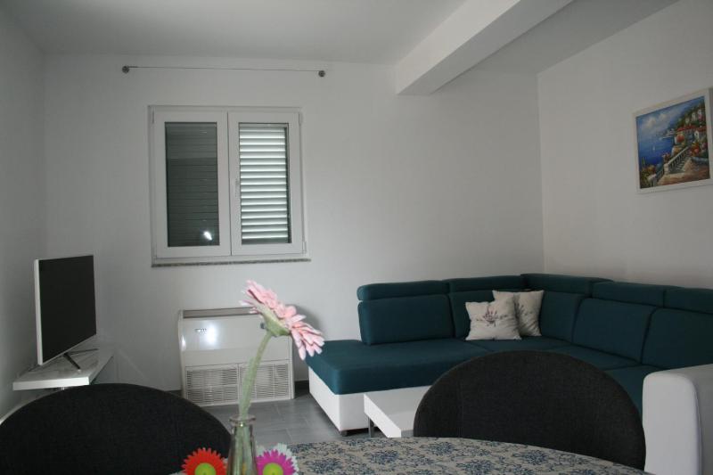 White Anchor - image 23