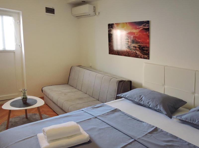 Standard Apartment image 2