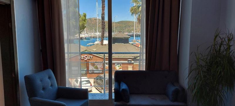 Apartment with Sea View image 3