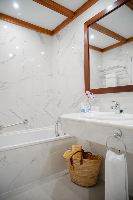 Double or Twin Room image 1