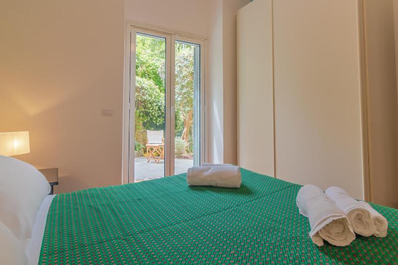 CASA CLAUDIA Relax con Patio e Parcheggio - image 27