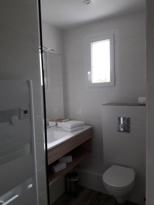 Twin Room image 2