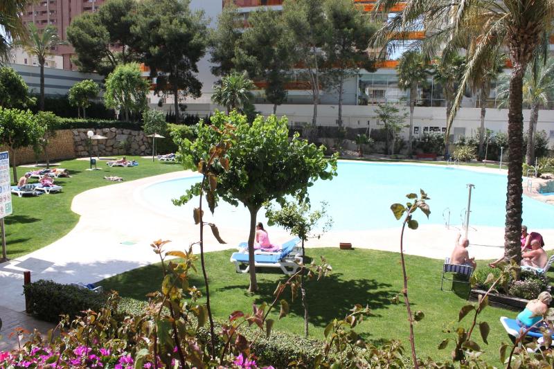 Two-Bedroom Apartment - Atmella de Mar 29, Building 1, Floor 18A image 3