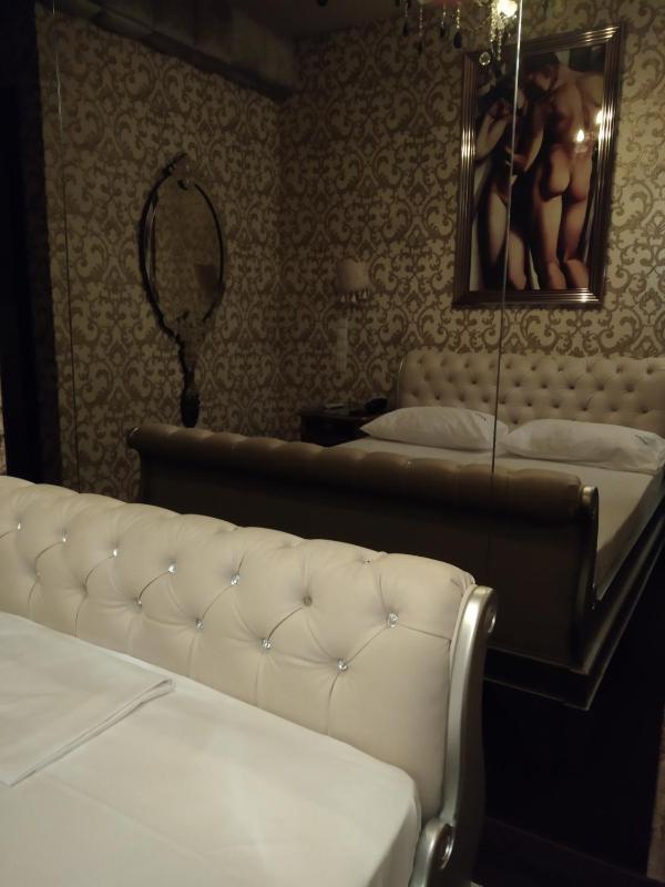 Deluxe Double Room with Shower image 1