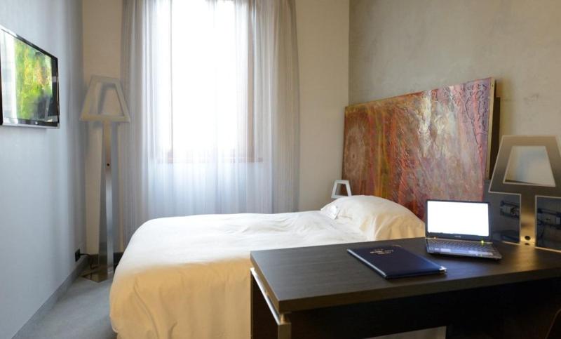 Superior Single Room image 3