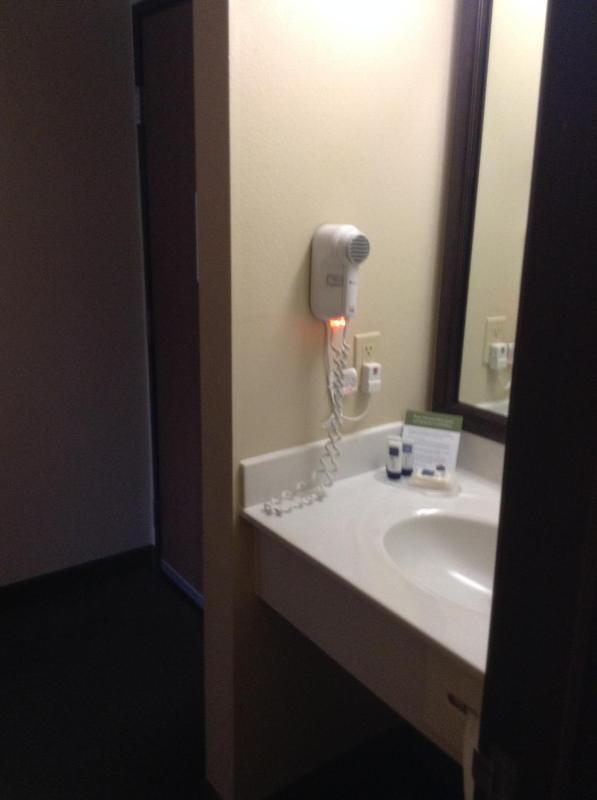 King Room - Non-Smoking image 3