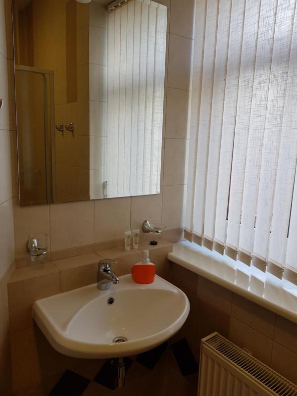 Standard Apartment image 3