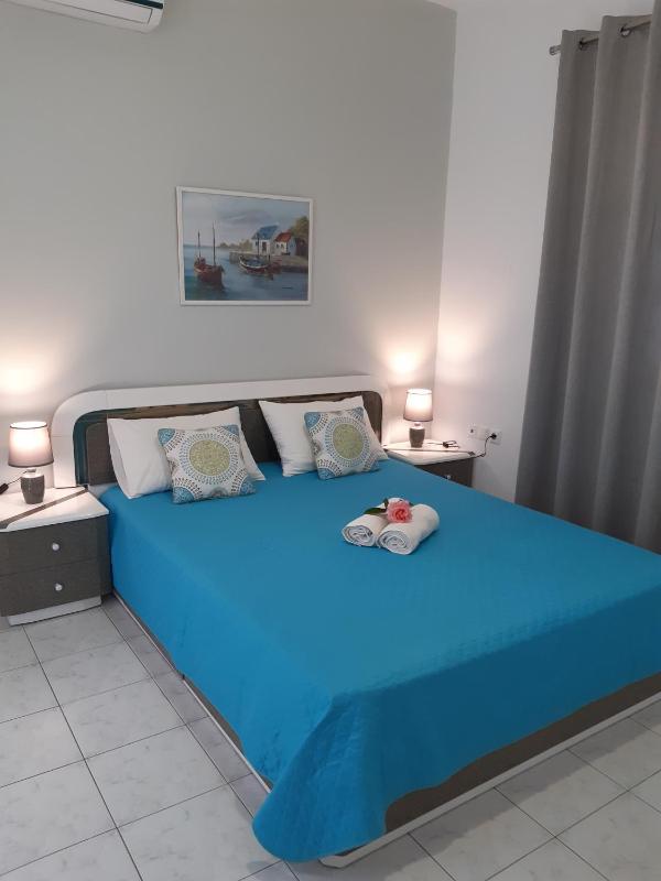 Studio Apartment image 3