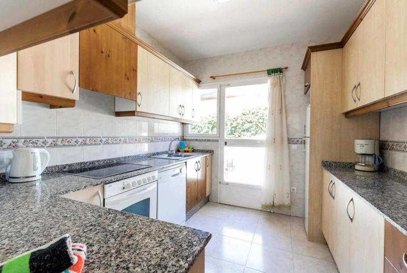3383 Villa Encina - image 6