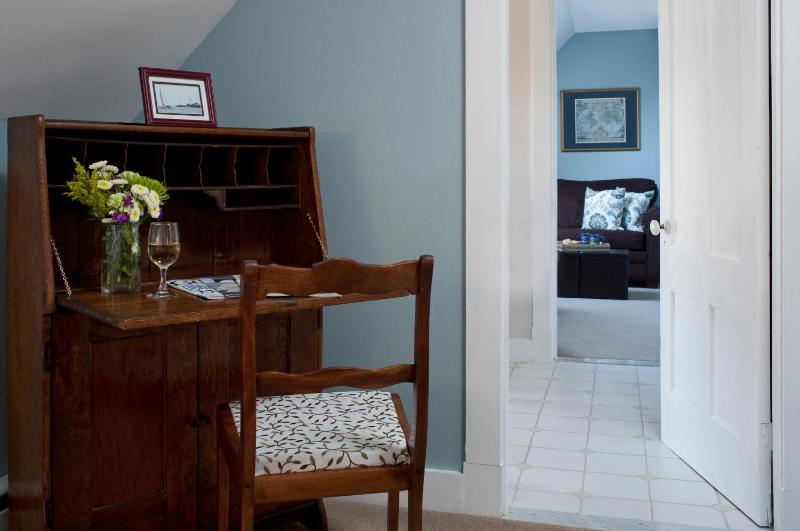 King Room image 2