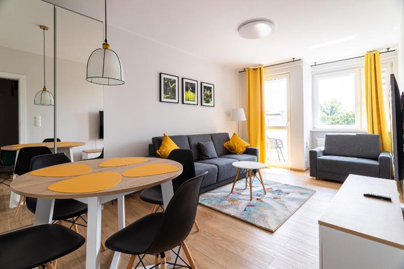 Sunny Victus Apartment near the Sopot Pier by Noclegi Renters - image 1