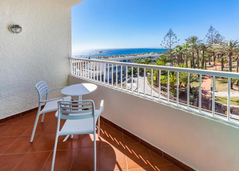 Deluxe Double Room - Adults Only (+18 years) image 3