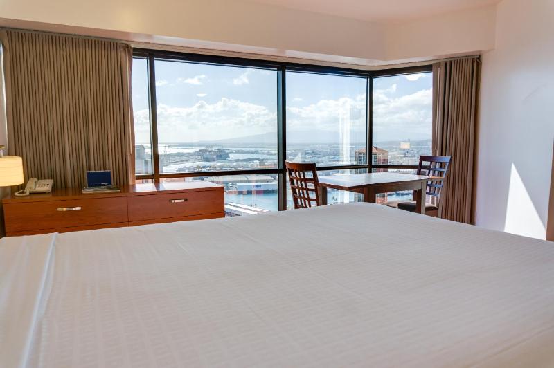 Suite with Ocean View image 3