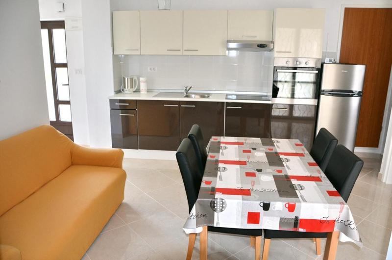 Apartmani Lajter - image 11