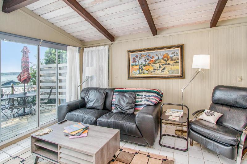 one bedroom house image 4