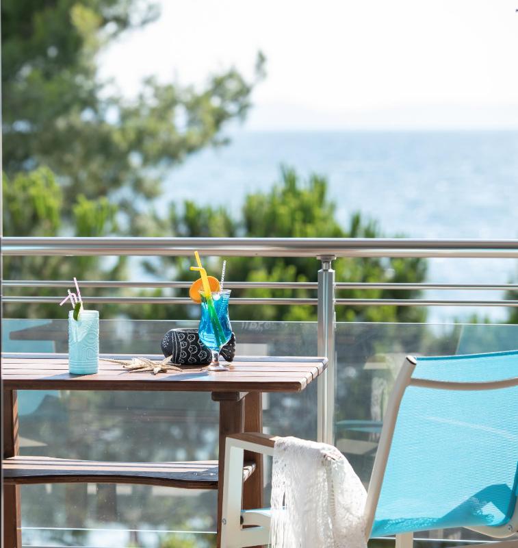 King Suite with Sea View image 4