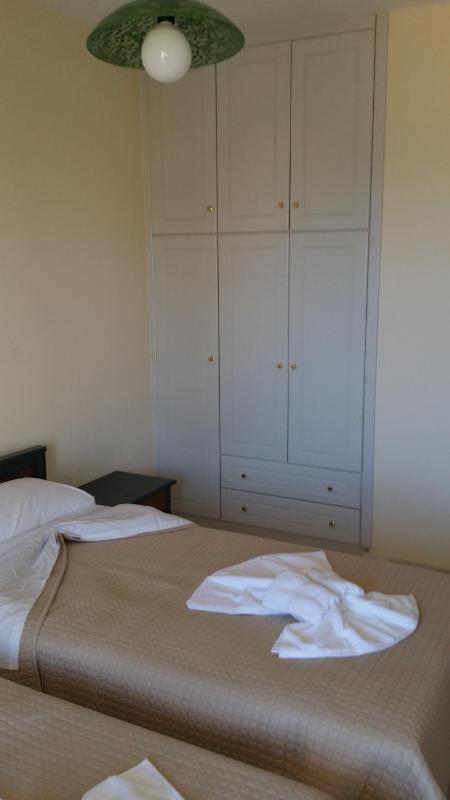 One-Bedroom Apartment (4 Adults) image 3