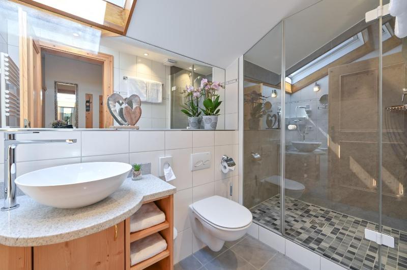 Romantic Double Room image 2