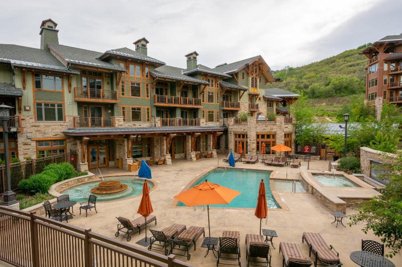 Luxury Resort Ski In Ski Out Hyatt Centric Residence 1BR Condo Pool Gym Hot tub Restaurant More - image 19