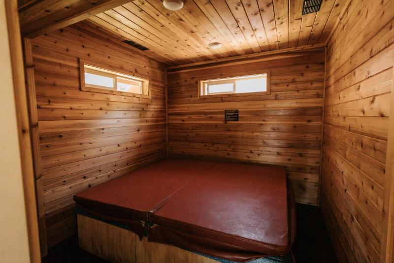 Two Bedroom Cottage with Spa image 4