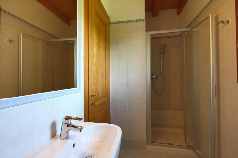 Double Room with Private Bathroom image 3