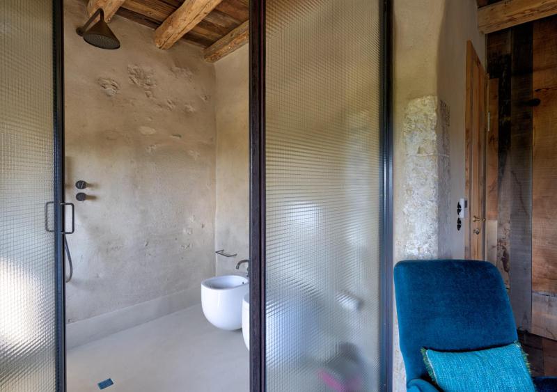 Double Room with Private Bathroom image 4