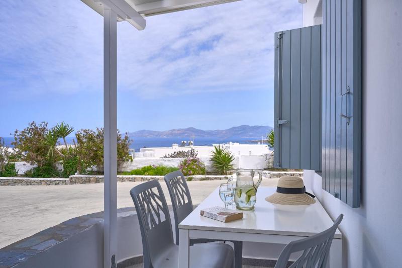 Suite with Sea View image 4