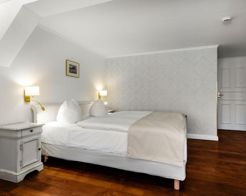 Comfort Double Room image 3