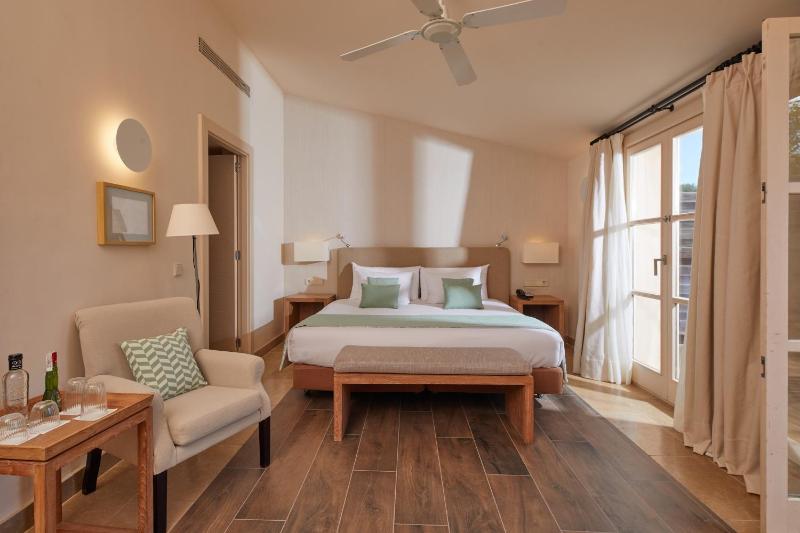 Double Room at Ponent image 3