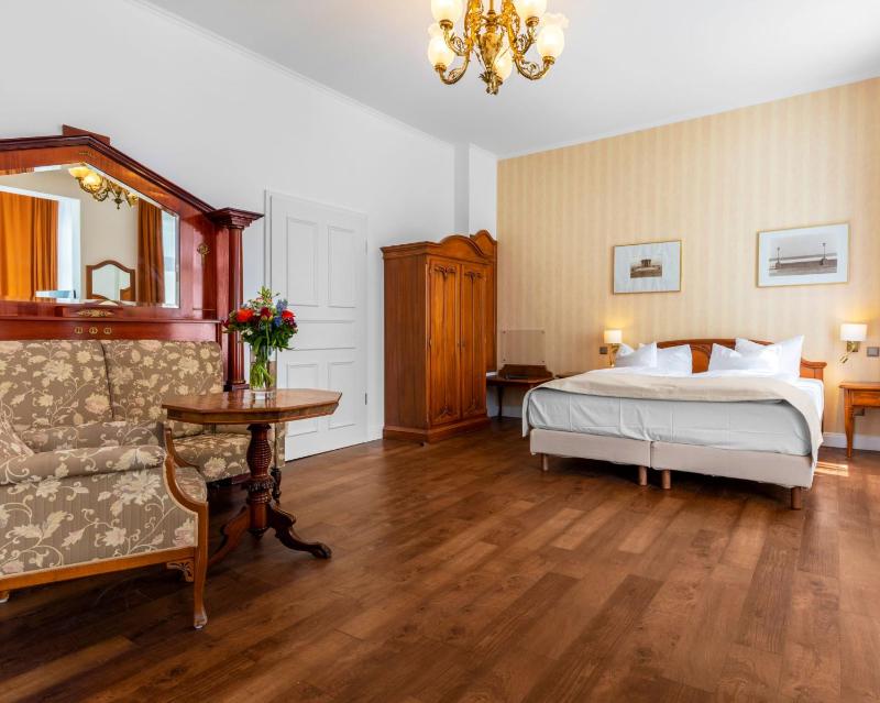 Suite image 3