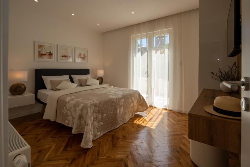 Garden apartment - image 14