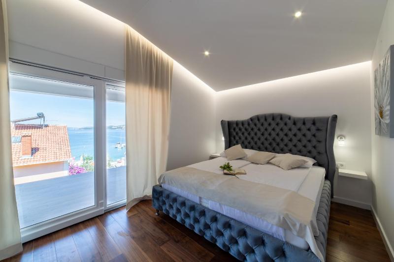Penthouse Apartment image 4