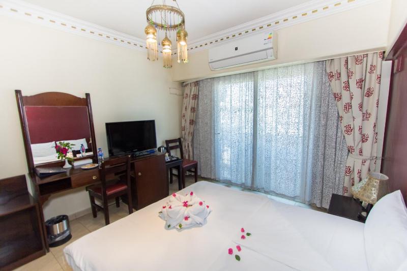 Philae Hotel Aswan - image 2