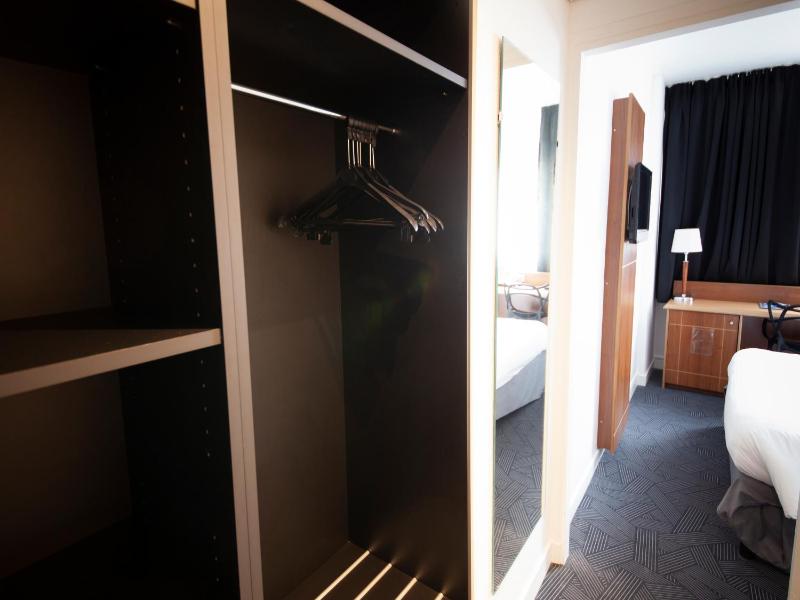 Triple Room image 3