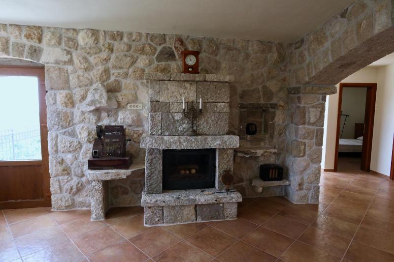 Mountains Villa near Budva - image 10