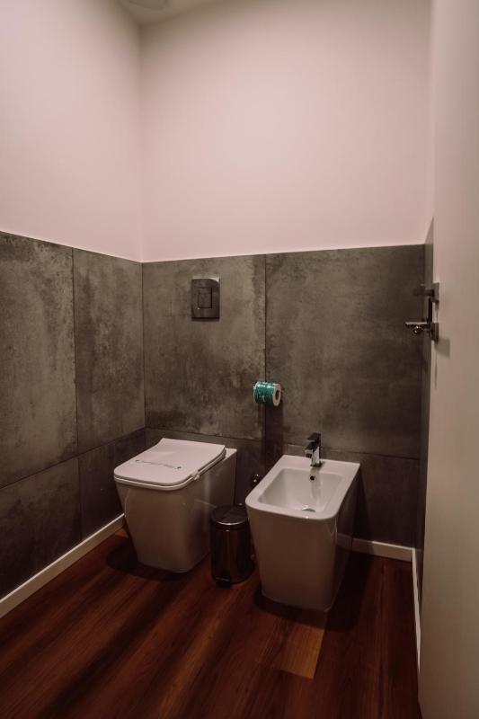 Deluxe Double or Twin Room with Balcony image 3