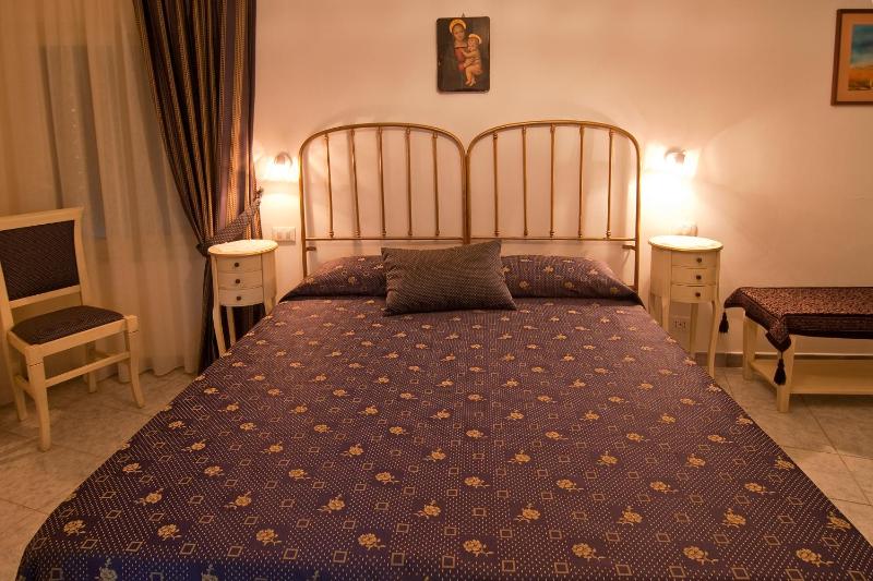 Comfort Double or Twin Room with Sea View image 3