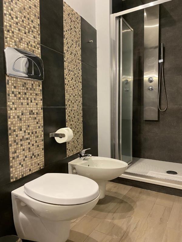 Standard Single Room image 4