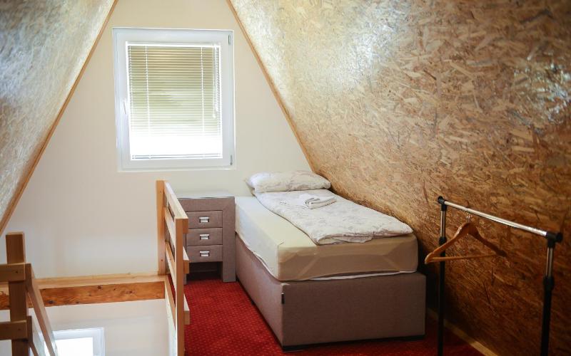 Studio Apartment image 3