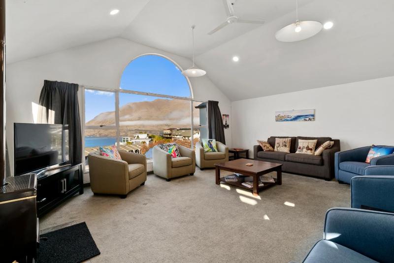 Queenstown Haven - Queenstown Holiday Home - image 10
