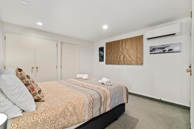 Queenstown Haven - Queenstown Holiday Home - image 11