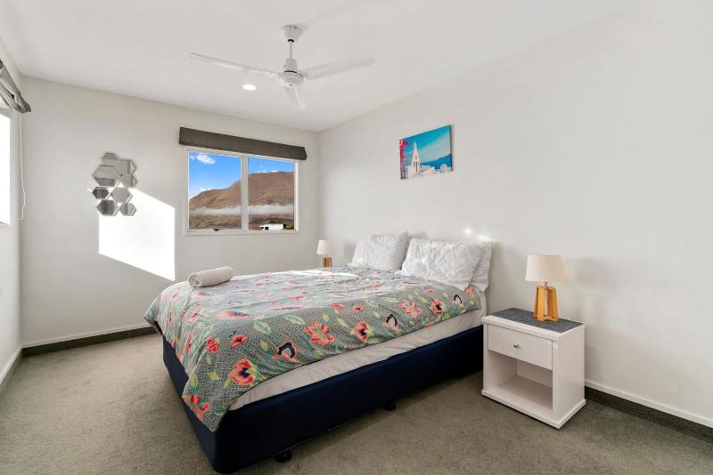 Queenstown Haven - Queenstown Holiday Home - image 9