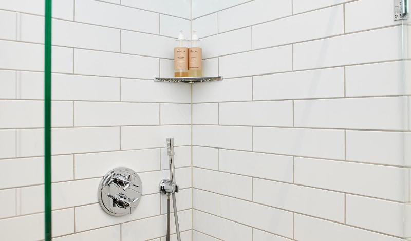 Superior Double Room image 3